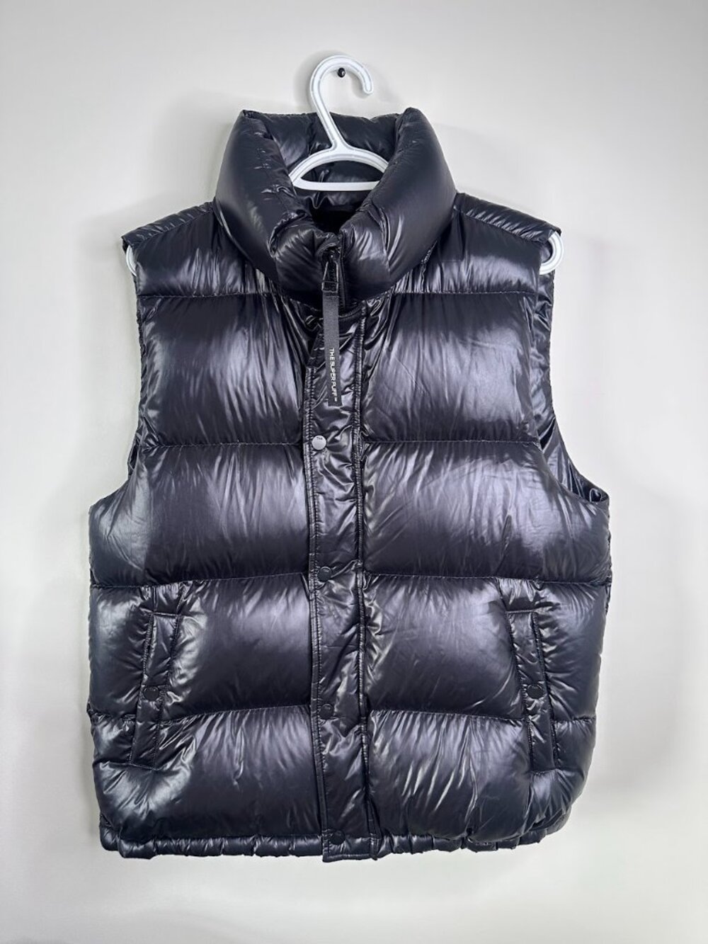 Aritzia The Super Puff Vest - Liquid Shine Black